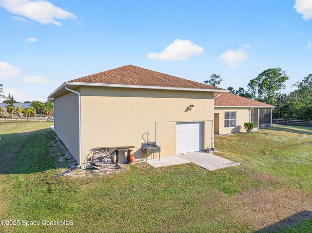 2740 Waring Lane S, Malabar, FL 32950
