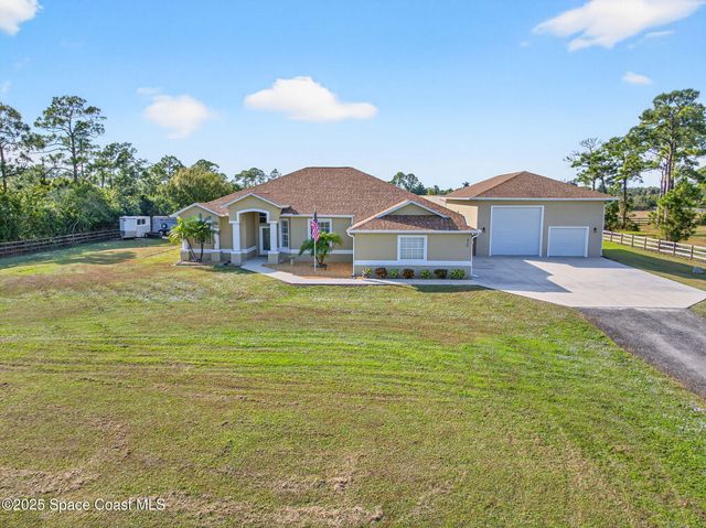 2740 Waring Lane S, Malabar, FL 32950