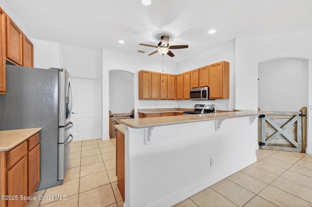 2740 Waring Lane S, Malabar, FL 32950