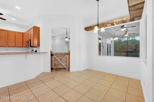 2740 Waring Lane S, Malabar, FL 32950