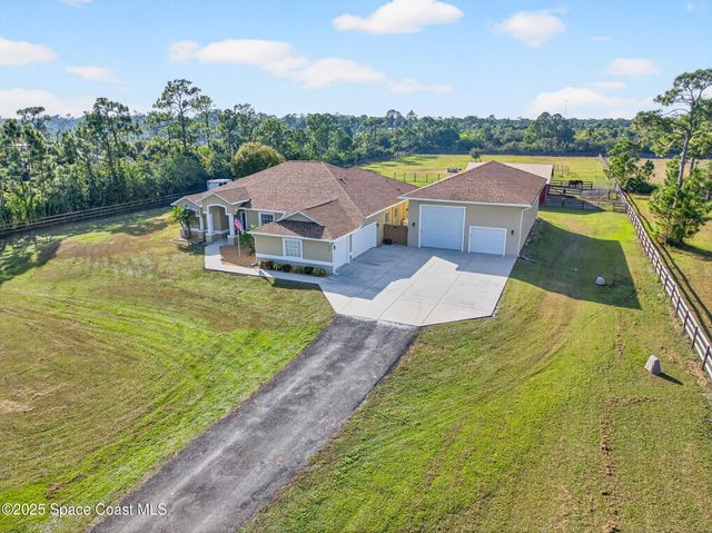 2740 Waring Lane S, Malabar, FL 32950