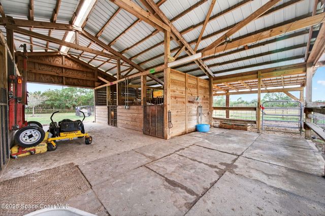 2740 Waring Lane S, Malabar, FL 32950