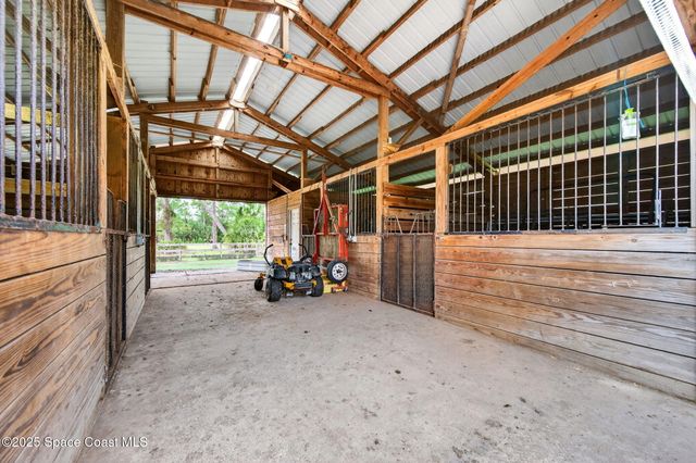 2740 Waring Lane S, Malabar, FL 32950