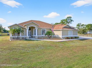2740 Waring Lane S, Malabar, FL 32950