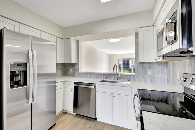 14360 STRATHMORE Lane 204, Delray Beach, FL 33446