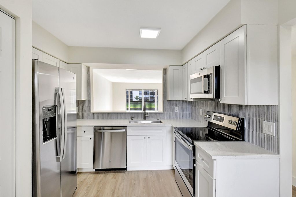 14360 STRATHMORE Lane 204, Delray Beach, FL 33446