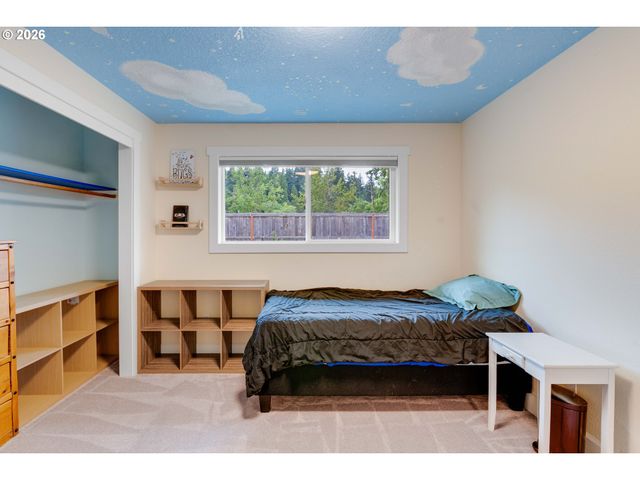 6683 Se CLACKAMAS Rd, Milwaukie, OR 97267