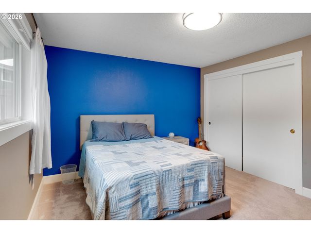 6683 Se CLACKAMAS Rd, Milwaukie, OR 97267