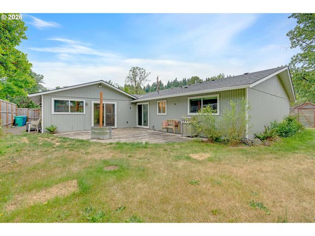 6683 Se CLACKAMAS Rd, Milwaukie, OR 97267