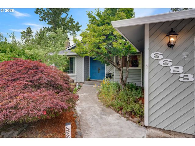 6683 Se CLACKAMAS Rd, Milwaukie, OR 97267