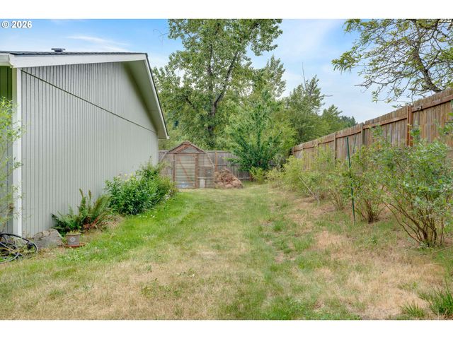 6683 Se CLACKAMAS Rd, Milwaukie, OR 97267