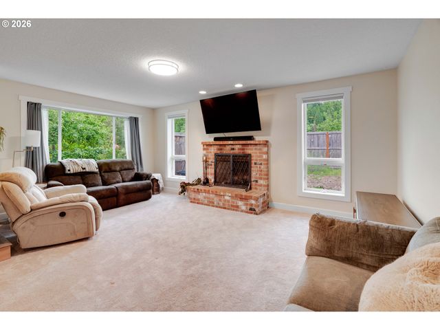 6683 Se CLACKAMAS Rd, Milwaukie, OR 97267