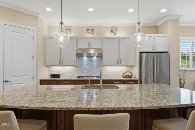 559 Middleton Place, Chapel Hill, NC 27516