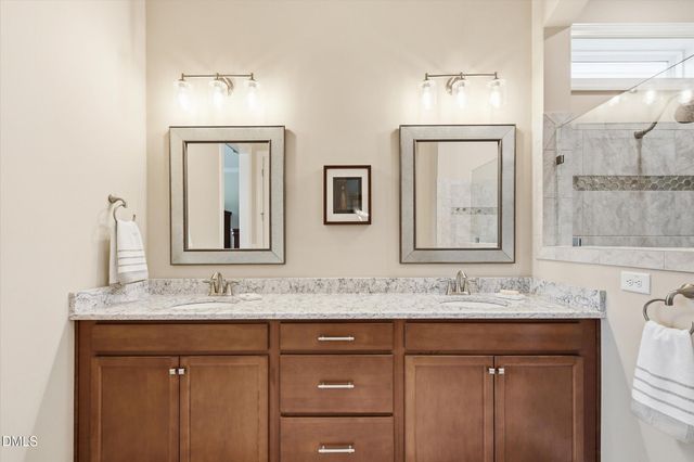559 Middleton Place, Chapel Hill, NC 27516