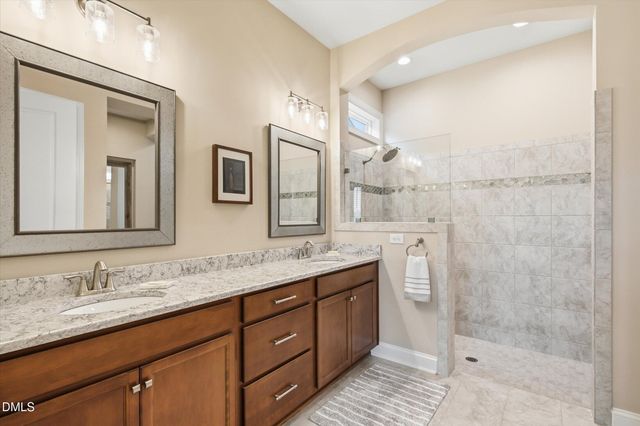 559 Middleton Place, Chapel Hill, NC 27516