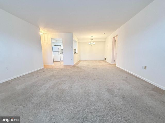 301 SOCIETY PL, Newtown, PA 18940