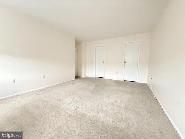 301 SOCIETY PL, Newtown, PA 18940