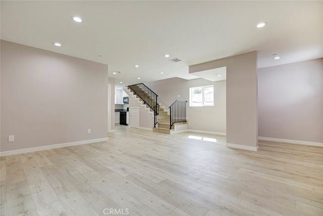 15557 Wyandotte Street, Van Nuys, CA 91406