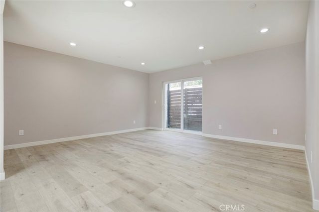 15557 Wyandotte Street, Van Nuys, CA 91406