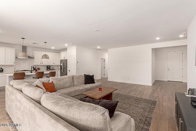 26985 N 168th Lane, Surprise, AZ 85387