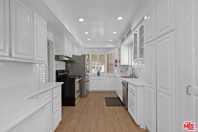 7905 West Boulevard, Inglewood, CA 90305