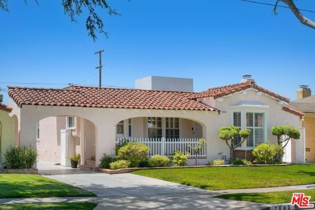 7905 West Boulevard, Inglewood, CA 90305