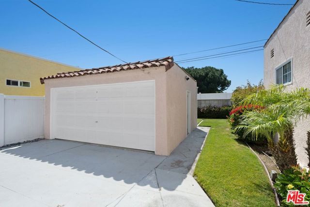 7905 West Boulevard, Inglewood, CA 90305