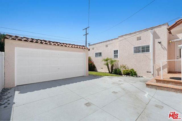 7905 West Boulevard, Inglewood, CA 90305