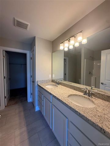 1025 Camellia Circle 41, Howell, MI 48843