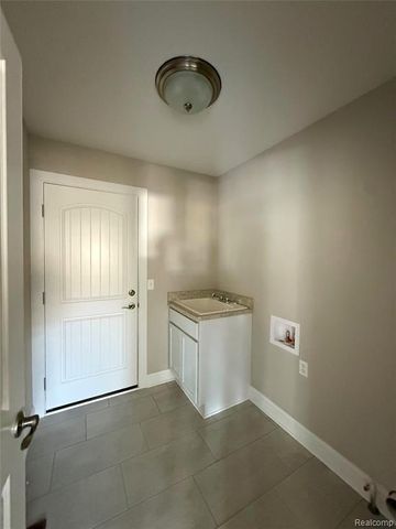 1025 Camellia Circle 41, Howell, MI 48843