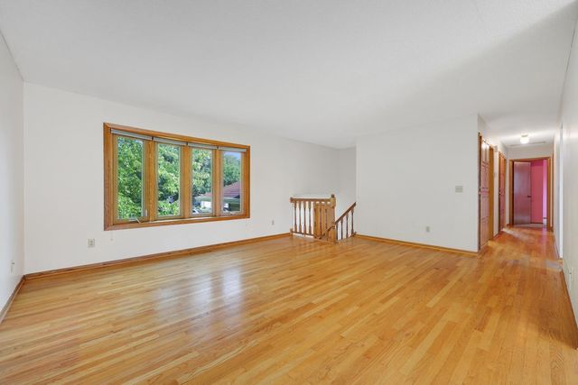12601 92nd Place N, Maple Grove, MN 55369