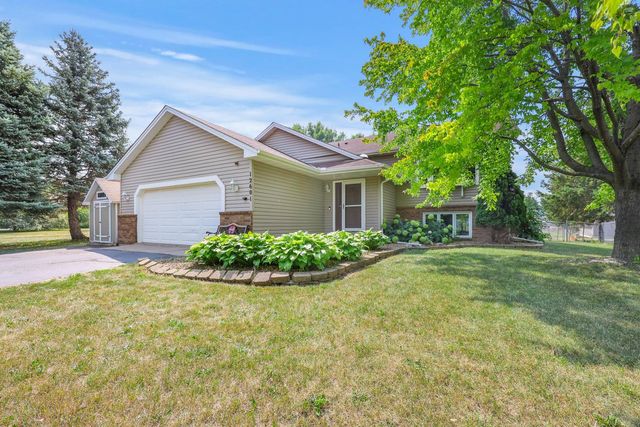 12601 92nd Place N, Maple Grove, MN 55369