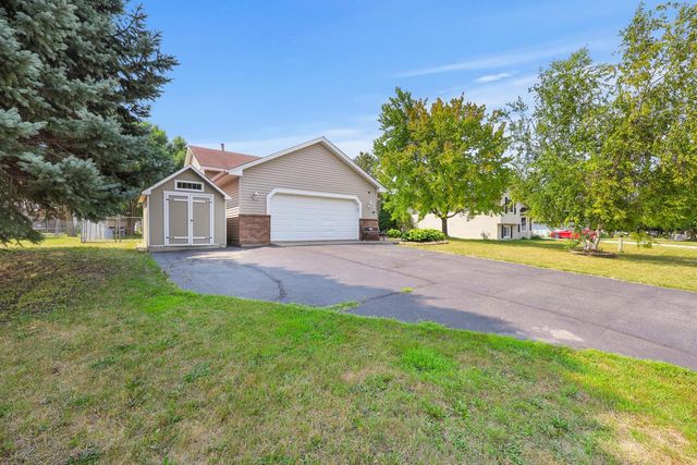 12601 92nd Place N, Maple Grove, MN 55369
