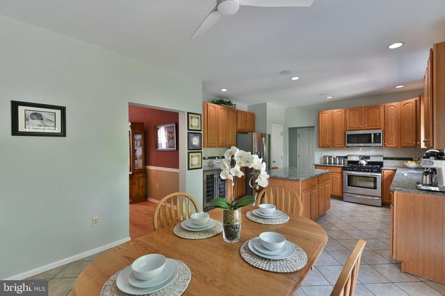 414 FOREST LN, North Wales, PA 19454
