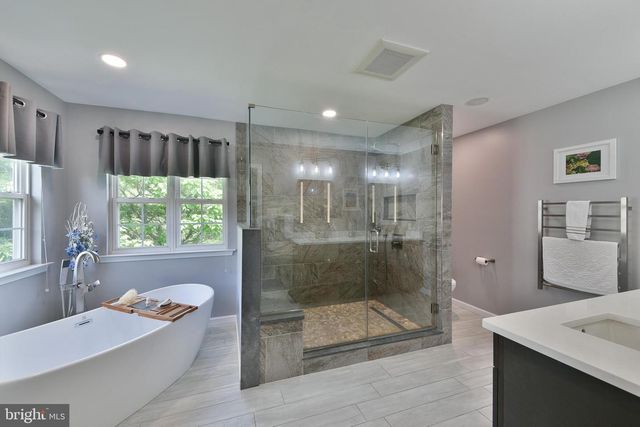 414 FOREST LN, North Wales, PA 19454