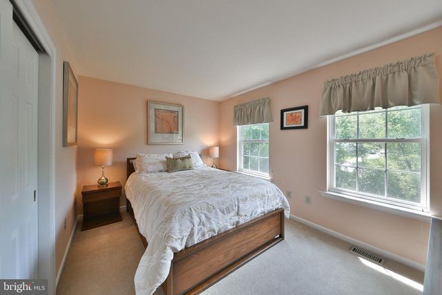 414 FOREST LN, North Wales, PA 19454