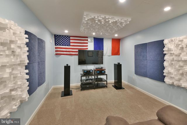 414 FOREST LN, North Wales, PA 19454