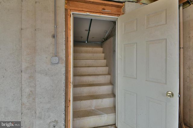 414 FOREST LN, North Wales, PA 19454
