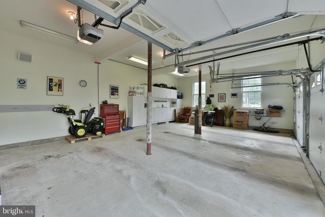 414 FOREST LN, North Wales, PA 19454