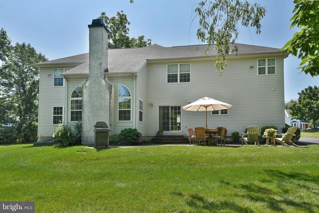 414 FOREST LN, North Wales, PA 19454
