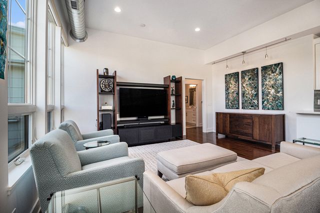 410 N 1st Street 301, Ann Arbor, MI 48103