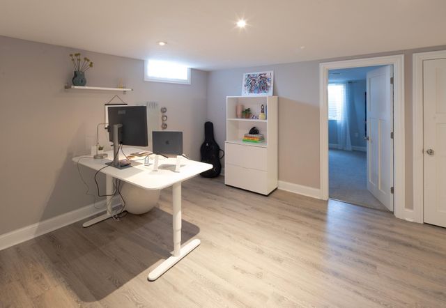 2420 Dunlap Street N, Roseville, MN 55113