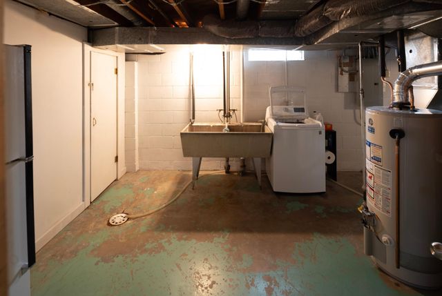 2420 Dunlap Street N, Roseville, MN 55113