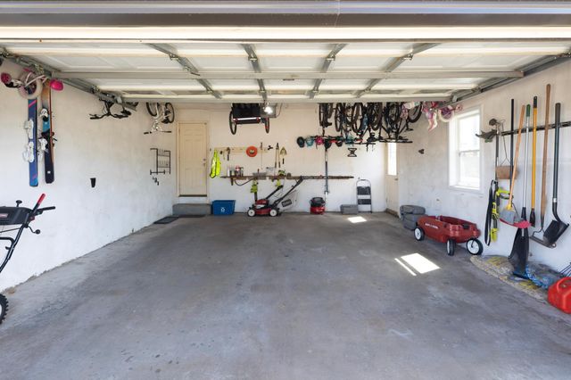 2420 Dunlap Street N, Roseville, MN 55113