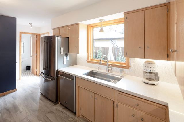 2420 Dunlap Street N, Roseville, MN 55113