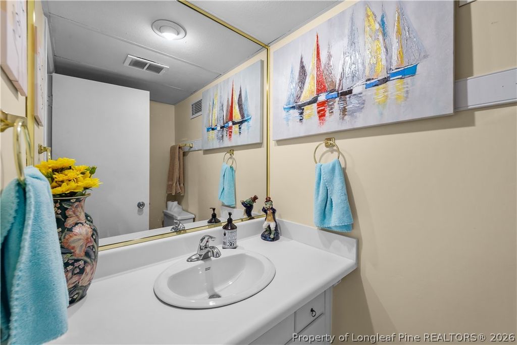 1100 Clarendon Street 203, Fayetteville, NC 28305 — photo 16