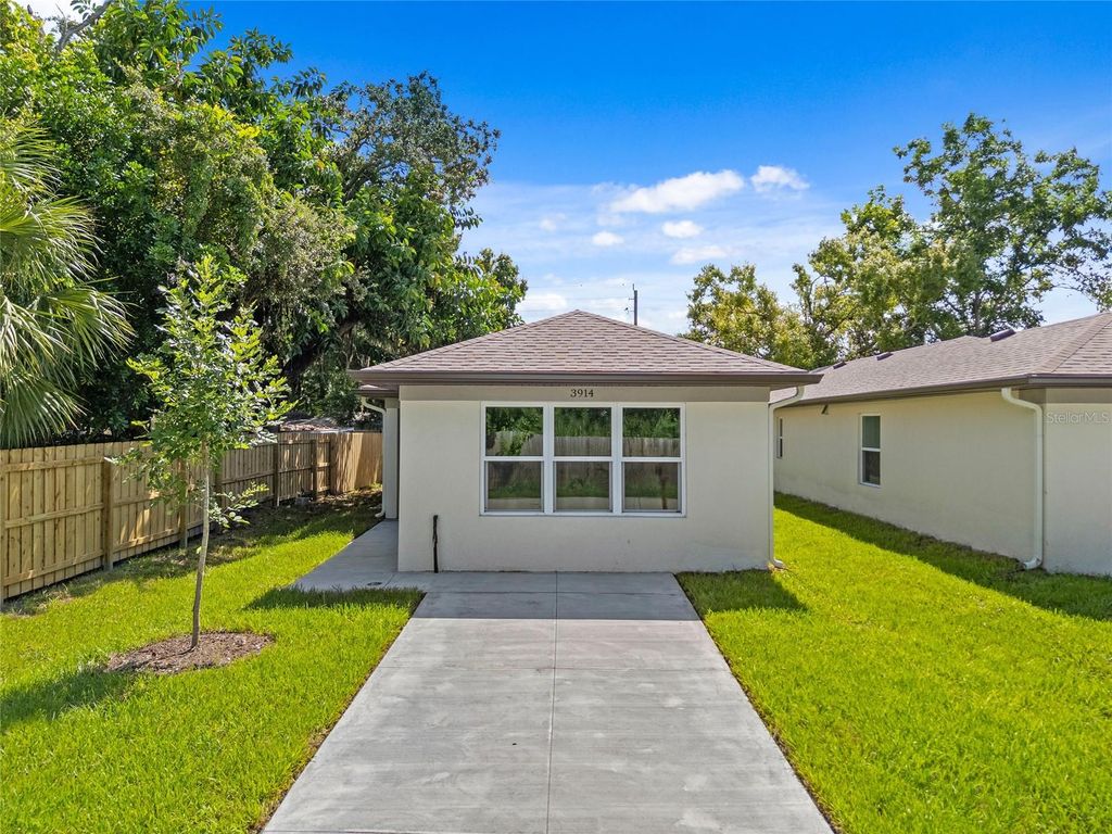 3914 WALNUT AVENUE, Sarasota, FL 34234