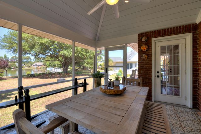 25 Plantation Drive, Manning, SC 29102