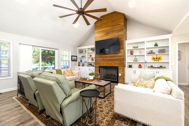 25 Plantation Drive, Manning, SC 29102