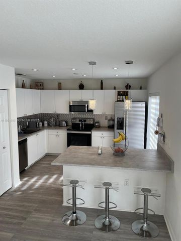 5932 SW 162nd Ct 5932, Miami, FL 33193